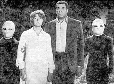 Image de The UFO Incident, téléfilm de 1976 retraçant l'histoire des Hill, avec      Estelle Parsons et James Earl Jones